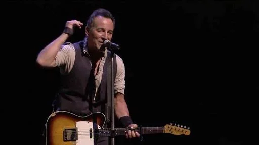 Bruce Springsteen: 'We are the new American resistance!' Perth concert - 2017