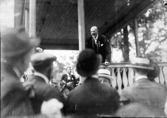 Eugene Debs: 'The world of capitalism is collapsing; the world of Socialism is rising', Canton Ohio speech, 1915 