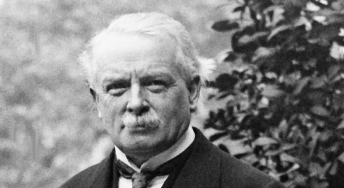 David Lloyd George: [to Neville Chamberlain] 'Sacrifice the seals of office' Norway Debate - 1940