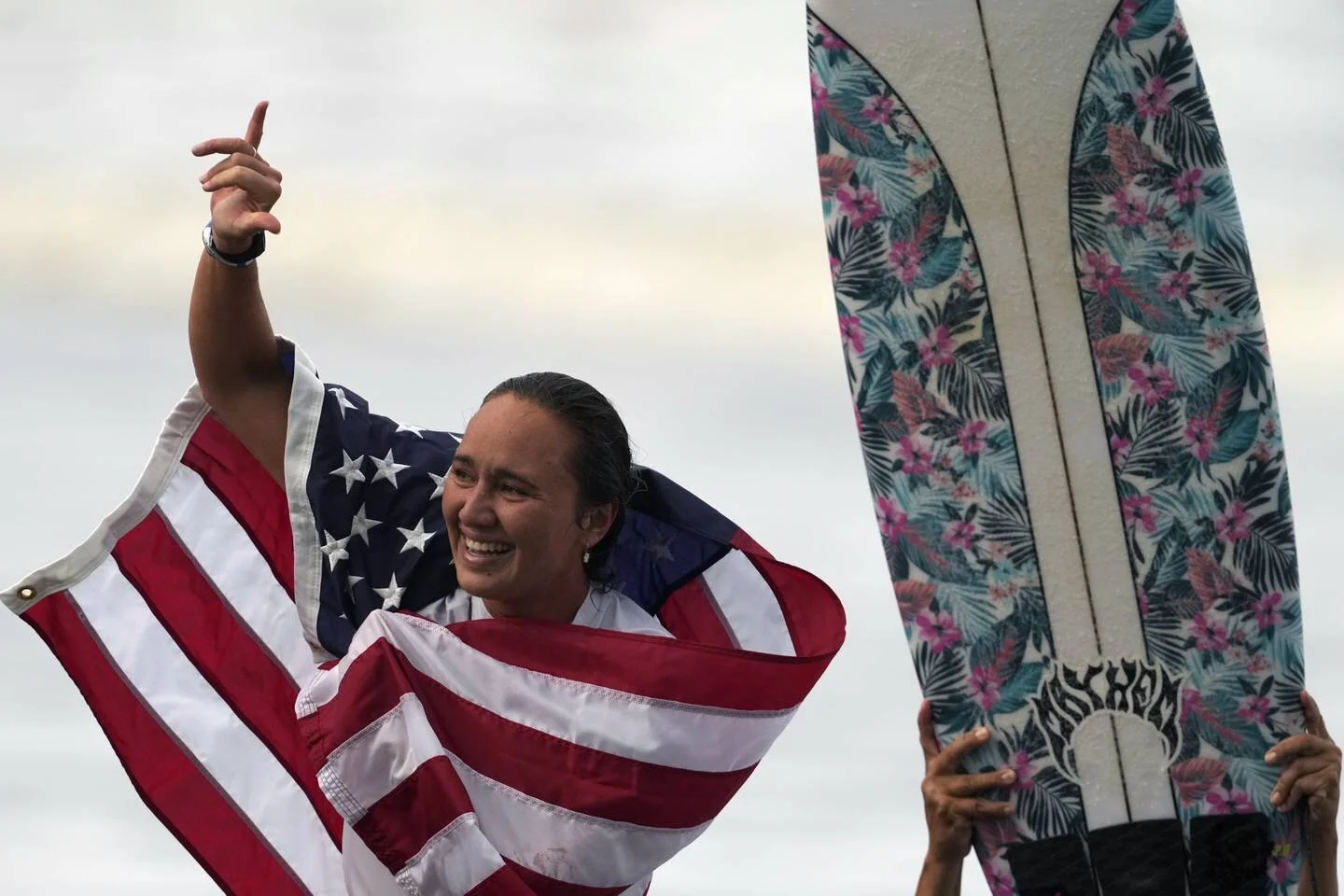 Brian Schatz: "It was beautiful to see his dream come true a century later", honour Olympic surfing gold medallist Carissa Moore - 2021 
