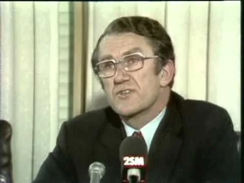 Malcolm Fraser: 'We will use the power vested in us to delay the passage of the government's money bills through the Senate', press conference - 1975 