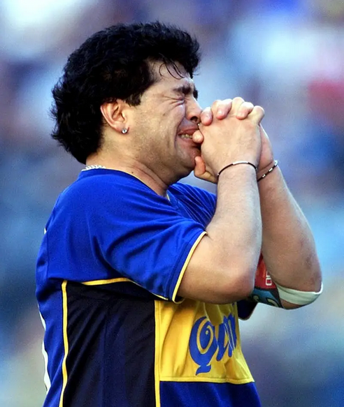 Diego Maradona: 'The ball shouldn't get stained', retirement speech - 2001