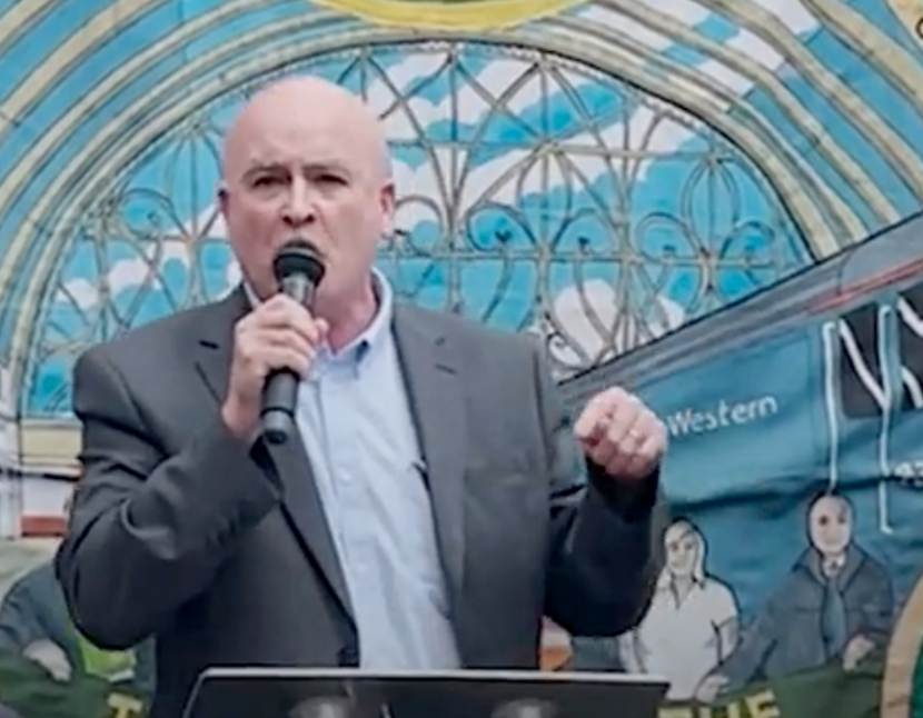 Mick Lynch, 'We refuse to be poor anymore!', RMT rally following rail strikes - 2022
