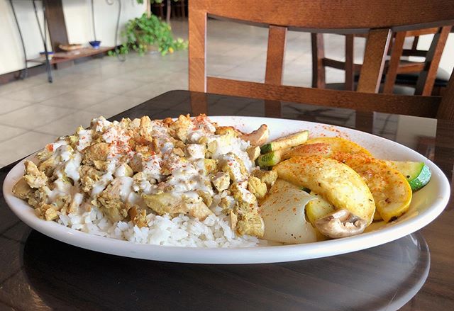 Excuse me while I enjoy this delicious Chicken Shawarma!ππΌWant someοΌCome join us for lunch or dinner now!! π½ π Pictured: dinner portion #locallyowned #supportsmallbusiness #chickenshawarma