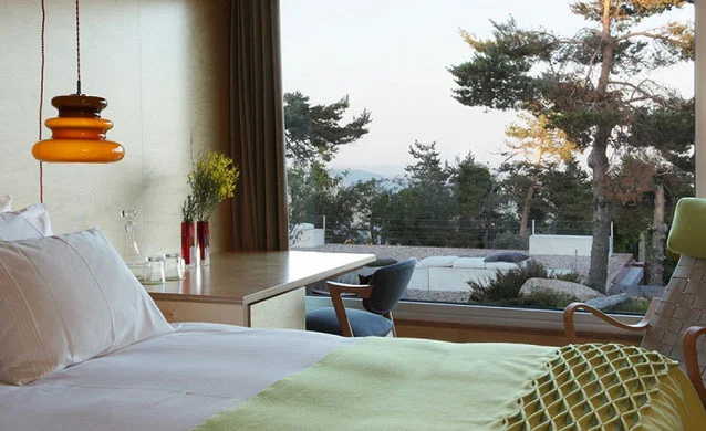 hotel room 3.jpg