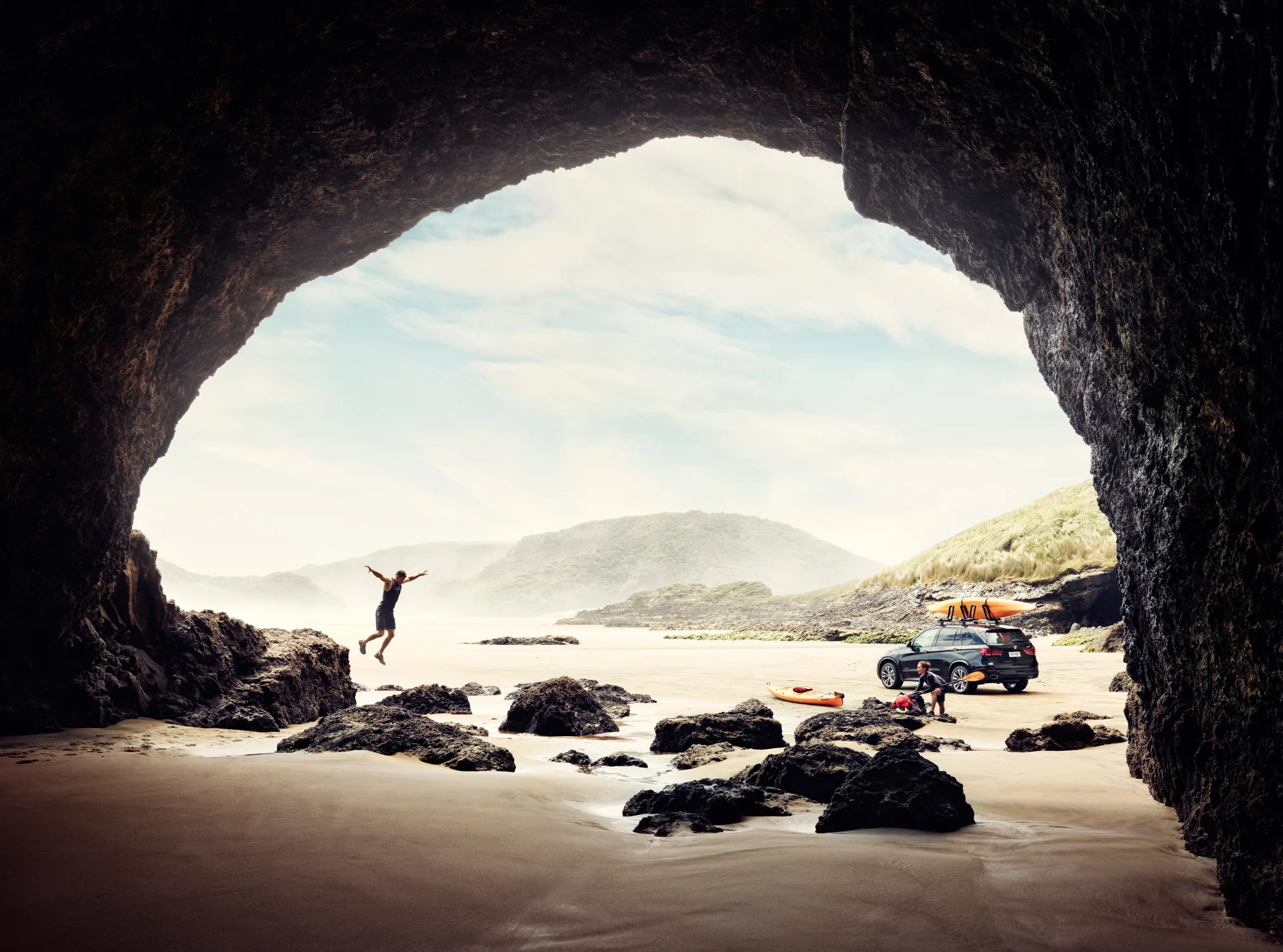 3_Thule_© Marcel Pabst_Beach-Cave.jpg