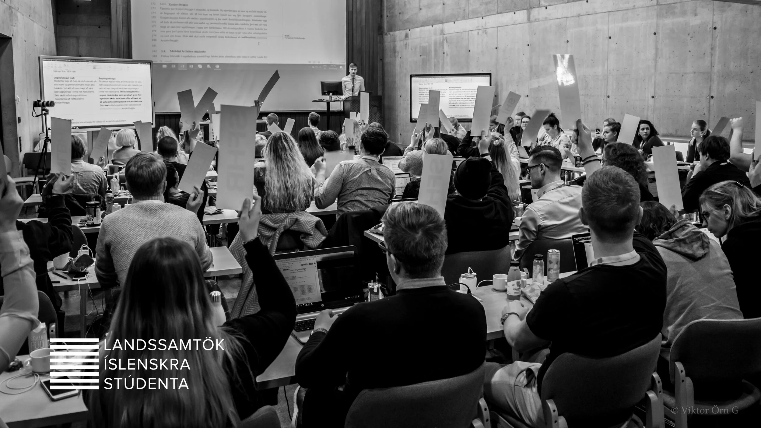 Stúdentar fá atvinnuleysistryggingar // Students get unemployment benefits