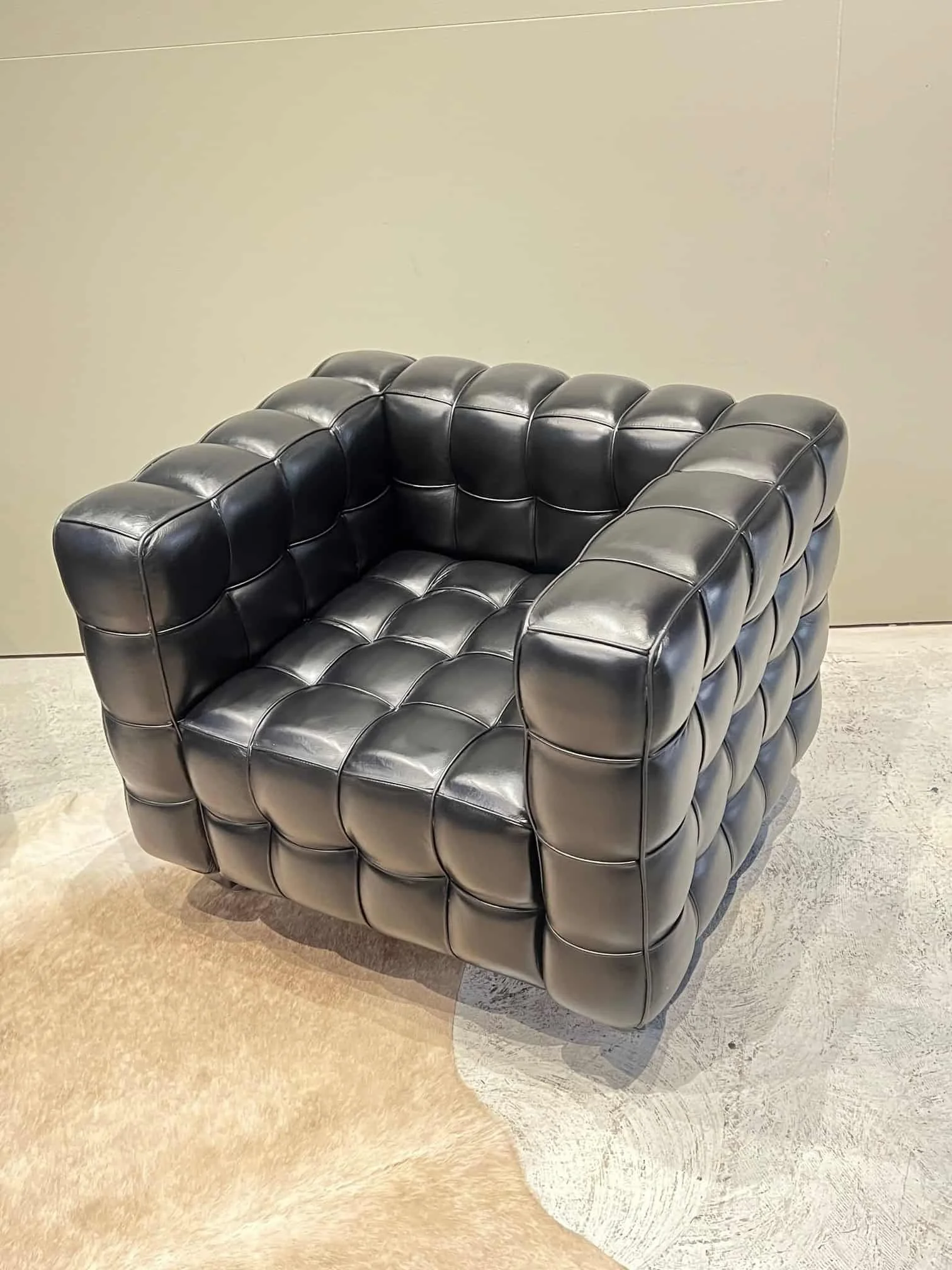 josef hoffmann black leather lounge chair.jpeg