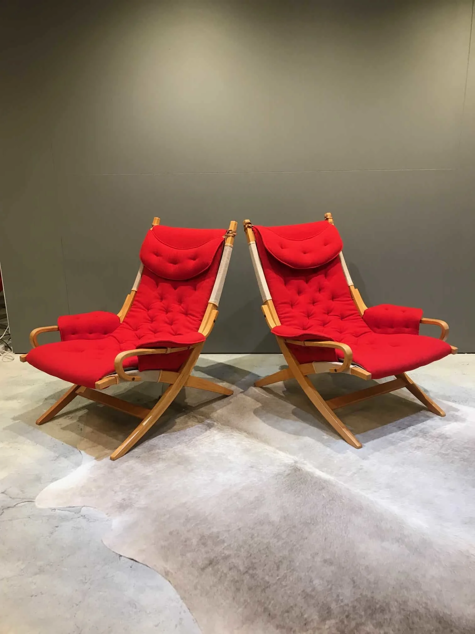 Mid Century Vintage Lounge ChairsTHE HISTORY