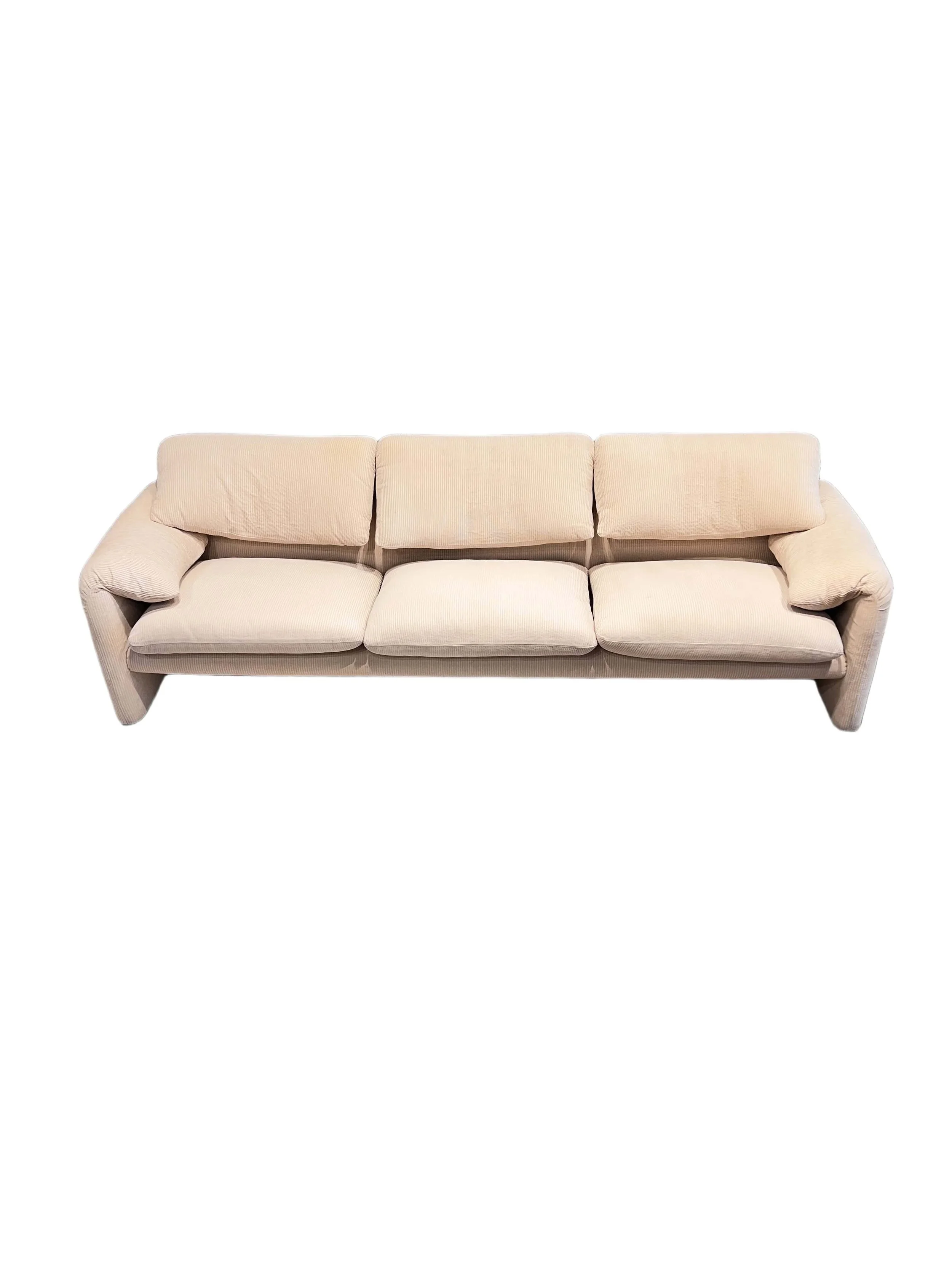 original-cassina-maralunga-sofa-for-sale_1_1.jpg