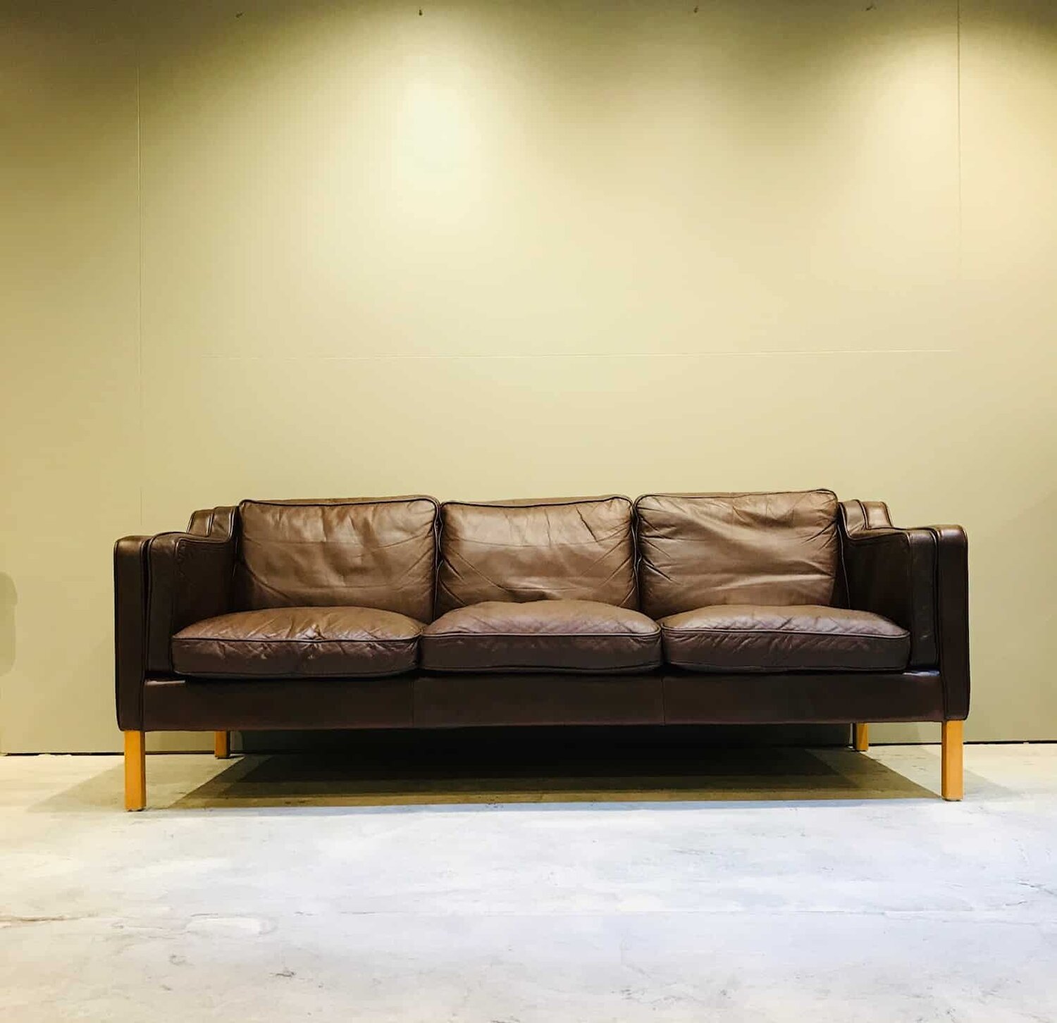 Mid Century Furniture Melbourne, Vintage Leather Couch Melbourne