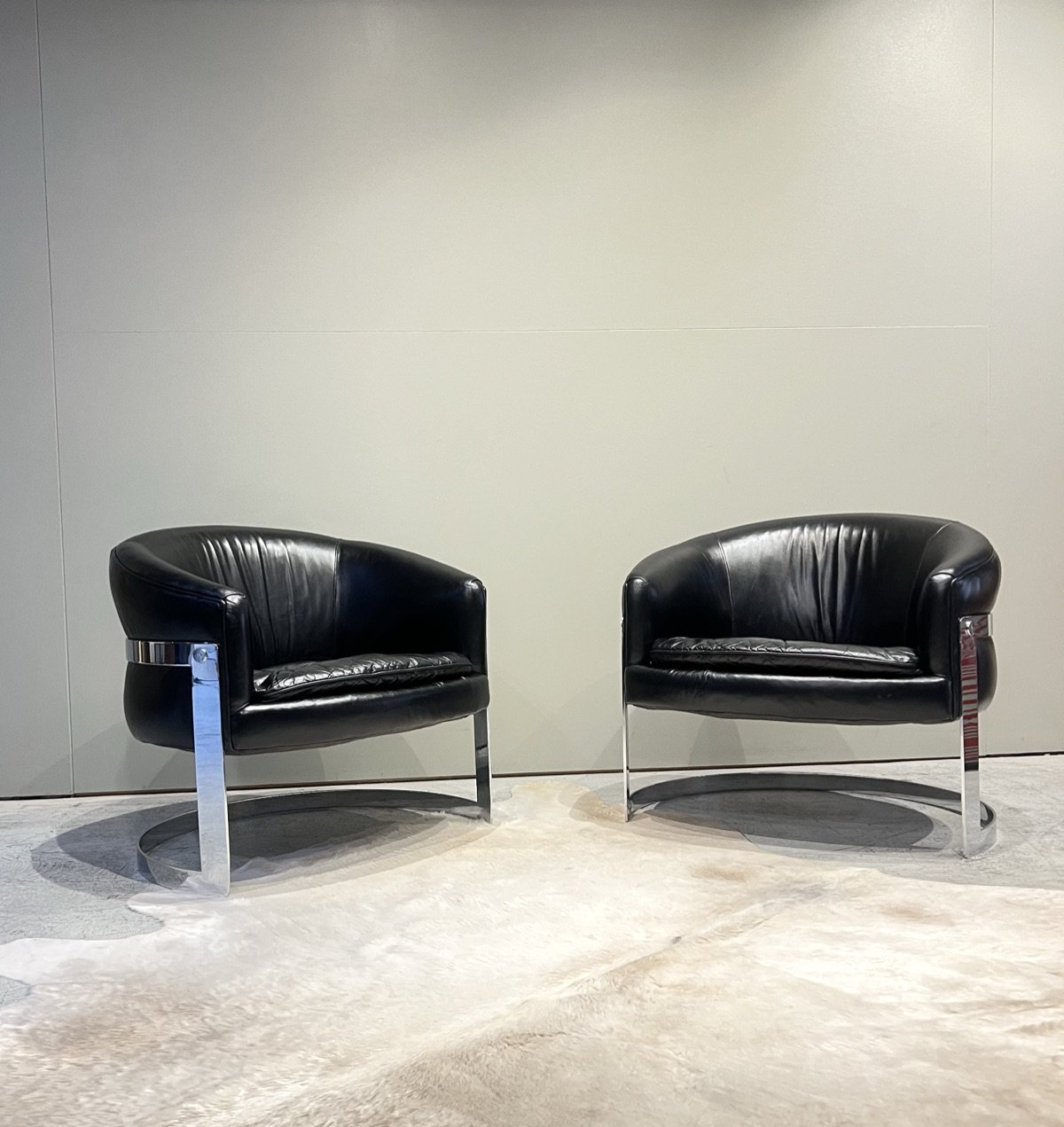milo-baughman-chairs-angled.jpg