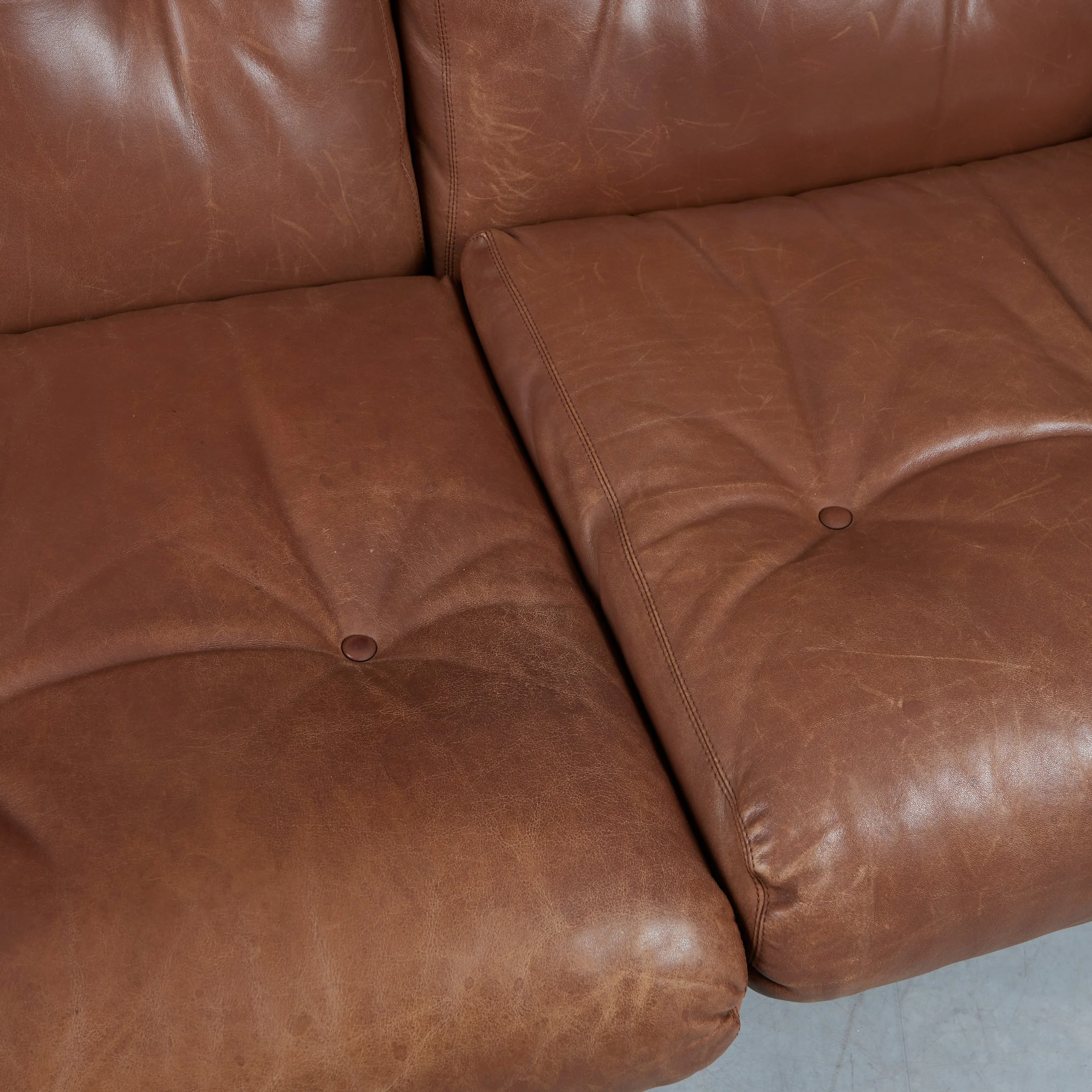 afra-tobia-scarpa-coronado-sofa-cb-italia-brown-leather-melbourne-04.jpg