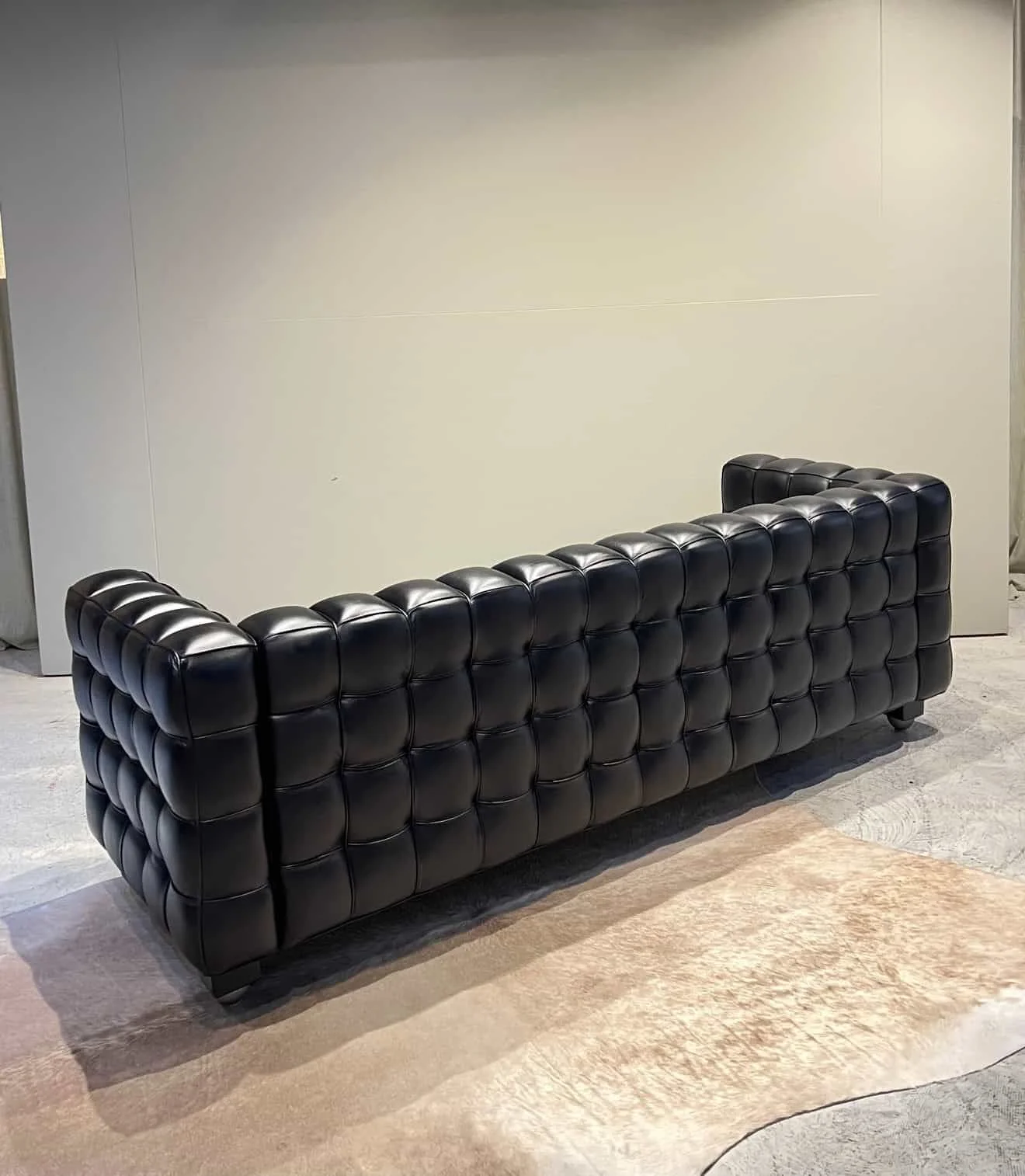 hoffmann kubus sofa for sale melbourne.jpeg