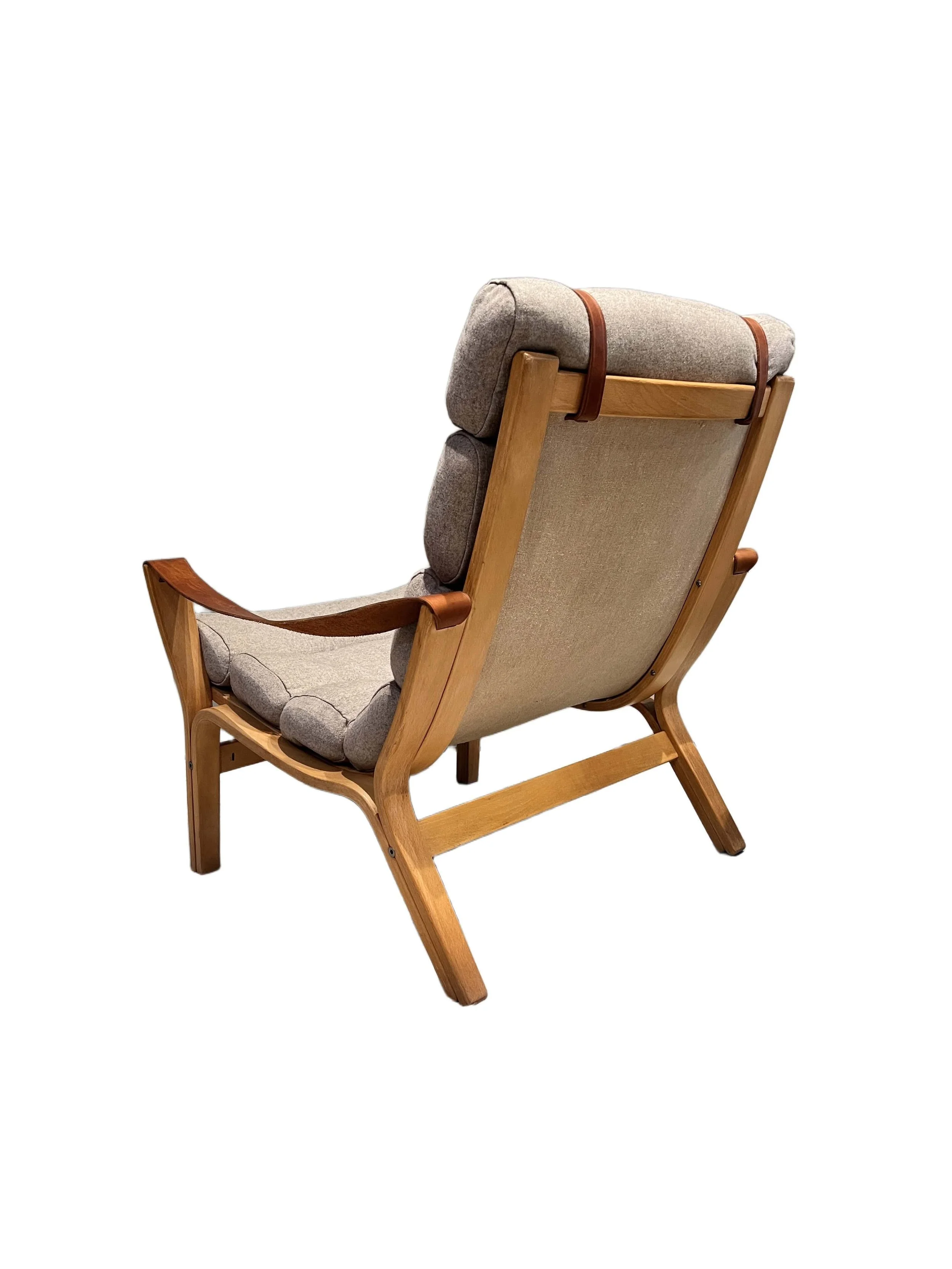 danish-design-lounge-chair-rear-three-quarter.jpg