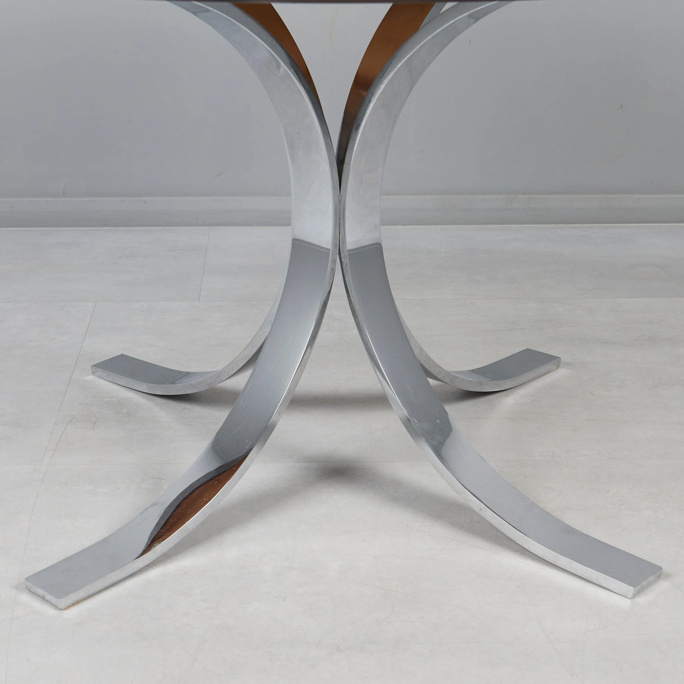alma-extendable-dining-table-chrome-legs-melbourne-05.jpg
