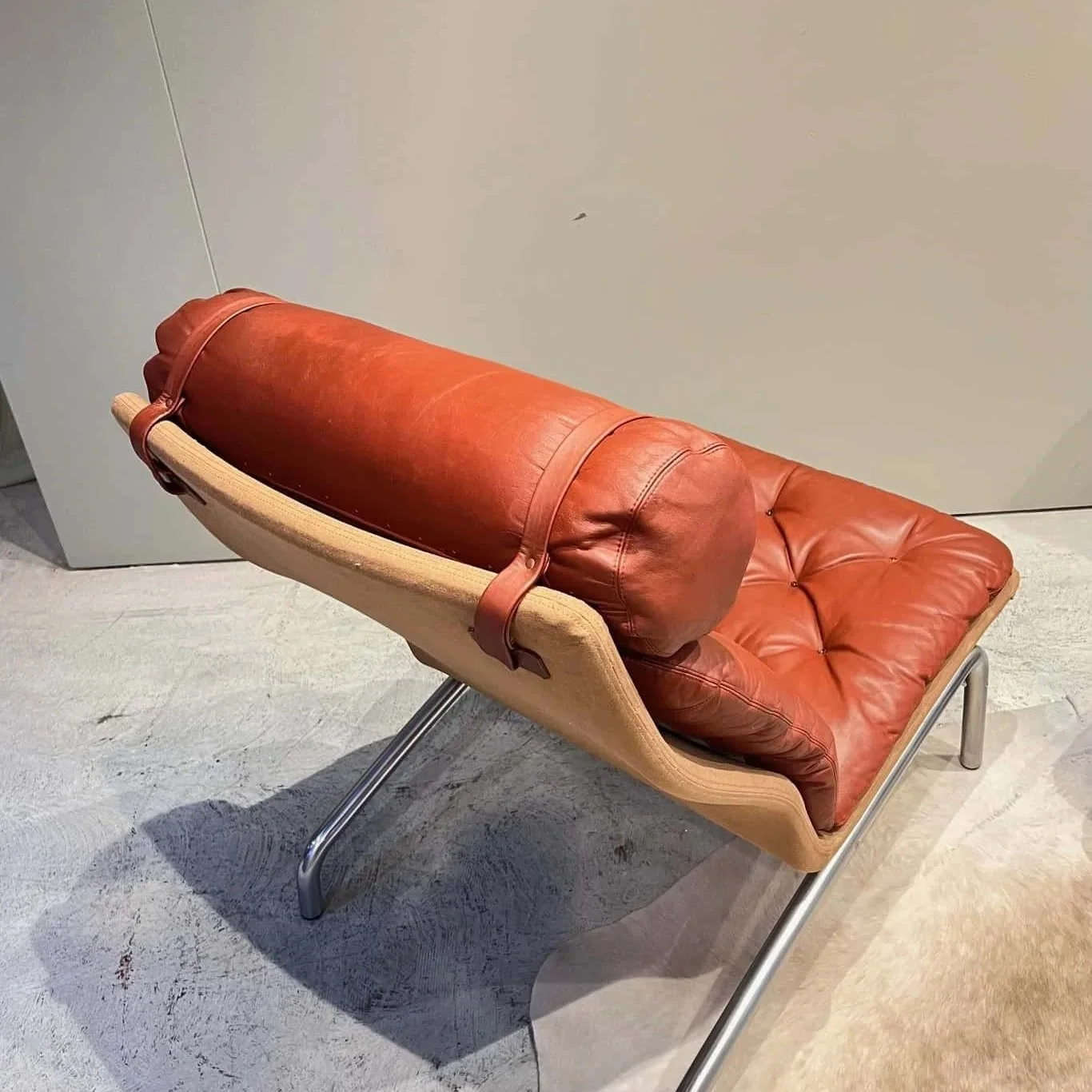 leather+vintage+mid+century+lounge+chair.jpg
