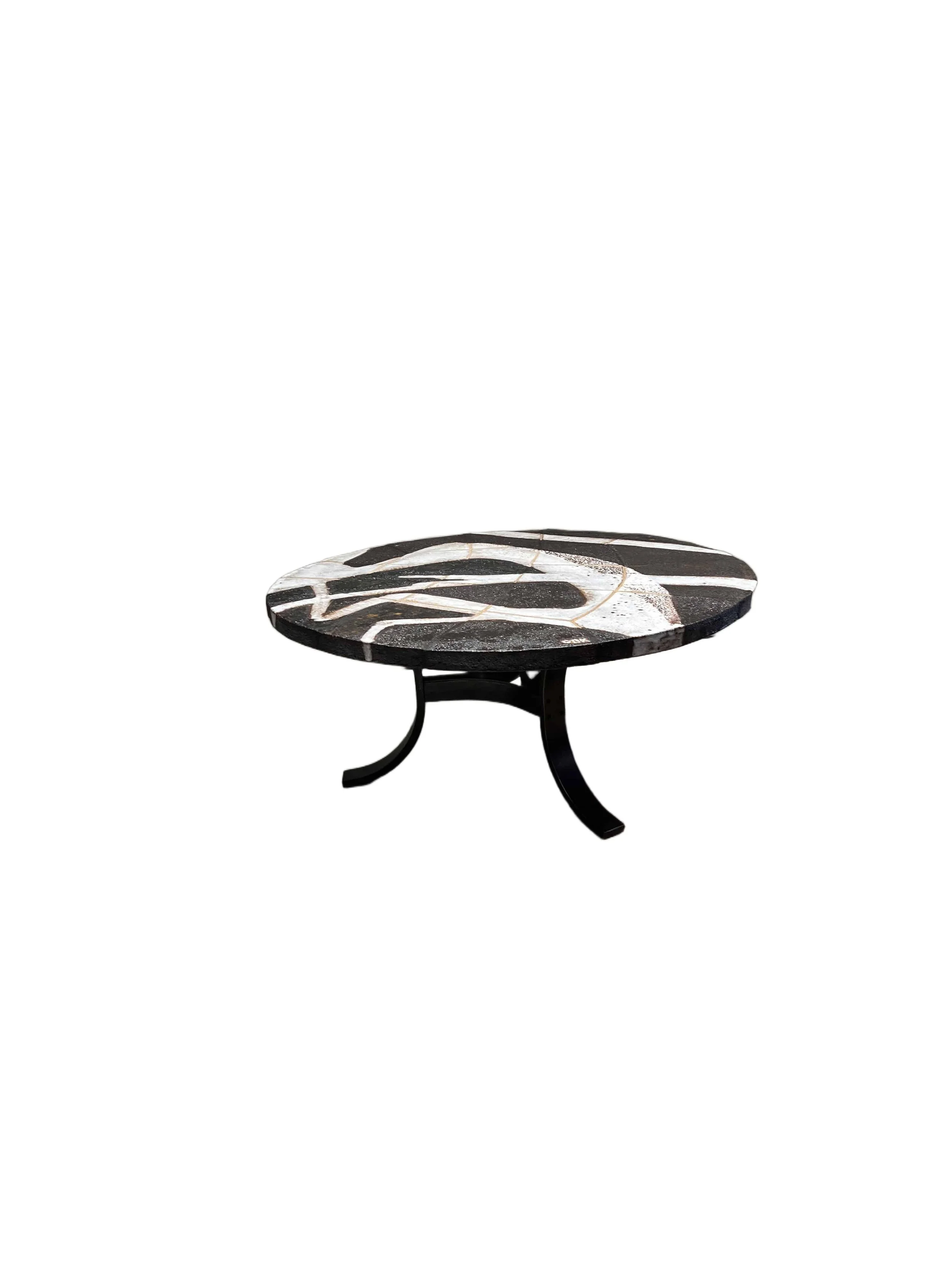norwegian-ceramic-tile-coffee-table-black-white.jpg