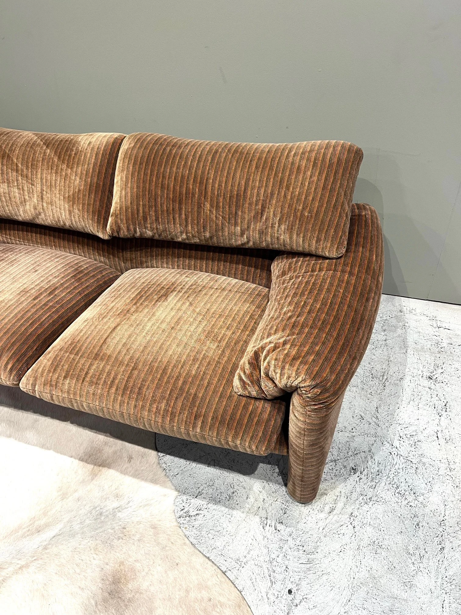 fabric maralunga 2nd hand.jpeg