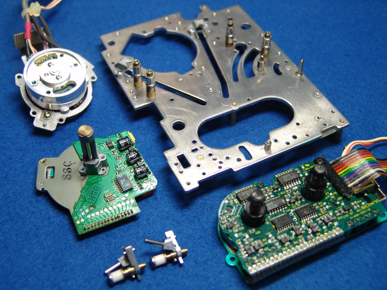 DTC 1000ES exploded.jpg