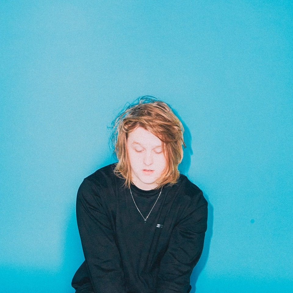 LEWIS CAPALDI