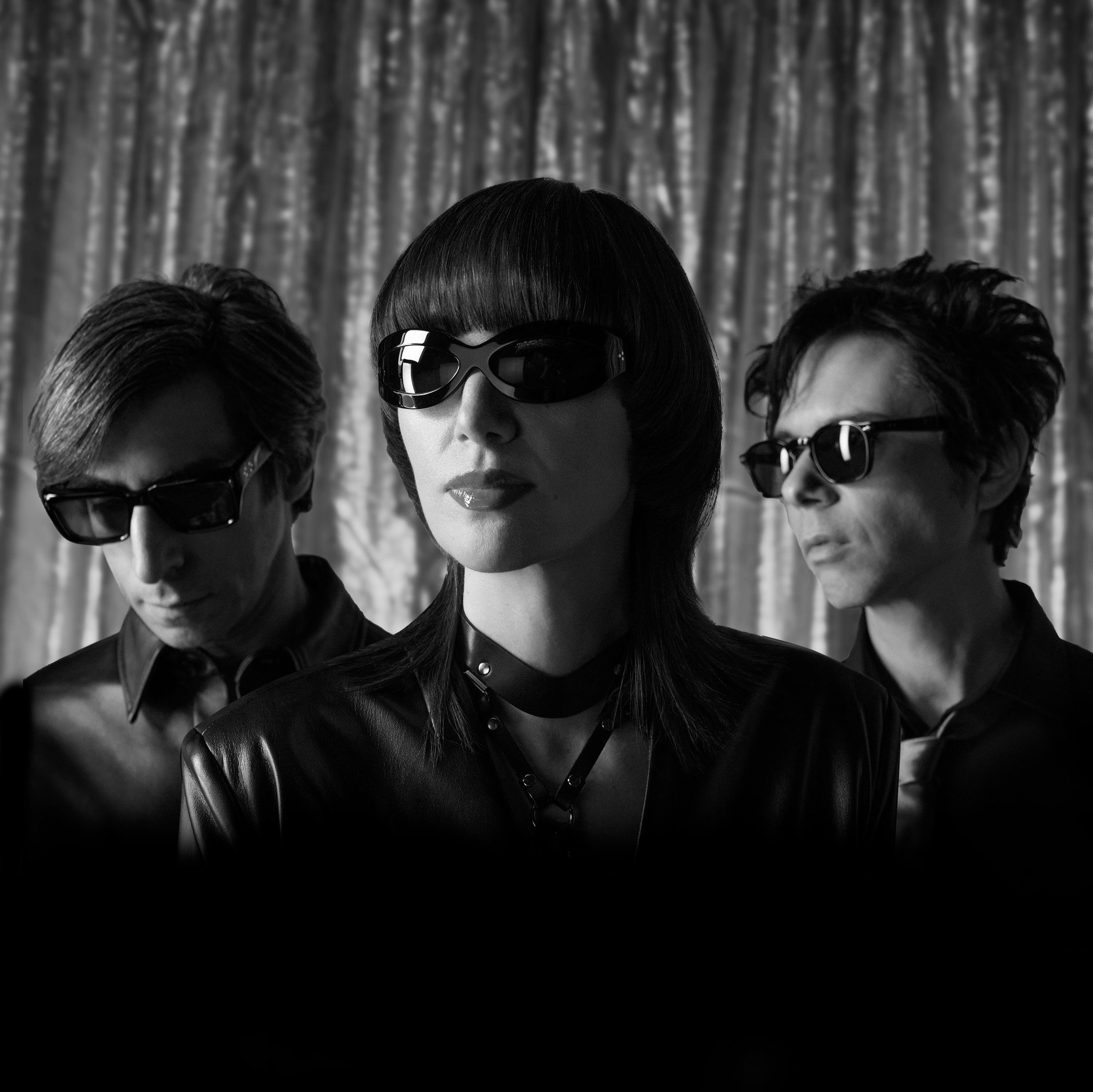 YEAH YEAH YEAHS