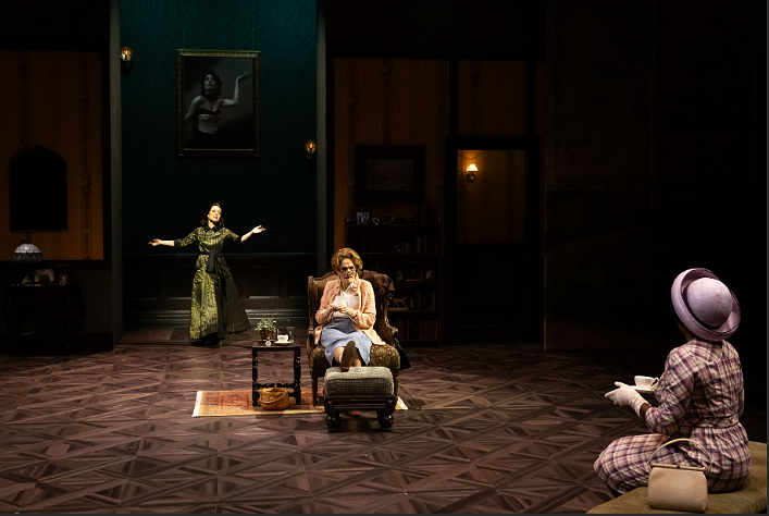  The Mirror Crack’d 2025  The Alley Theatre Dir: Delicia Turner Sonnenberg  Photos : Lynn Lane 