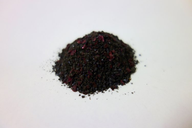 Midnight Oil Midnight Oil combines mineral-dense dulse seaweed with antioxidant-rich black sesame for a nutty experience that finishes slightly briney. Black lava salt makes this inky and habit forming ash, the perfect seasoning to sprinkle liberally on popcorn, noodles or whip into softened butter. buy midnight oil