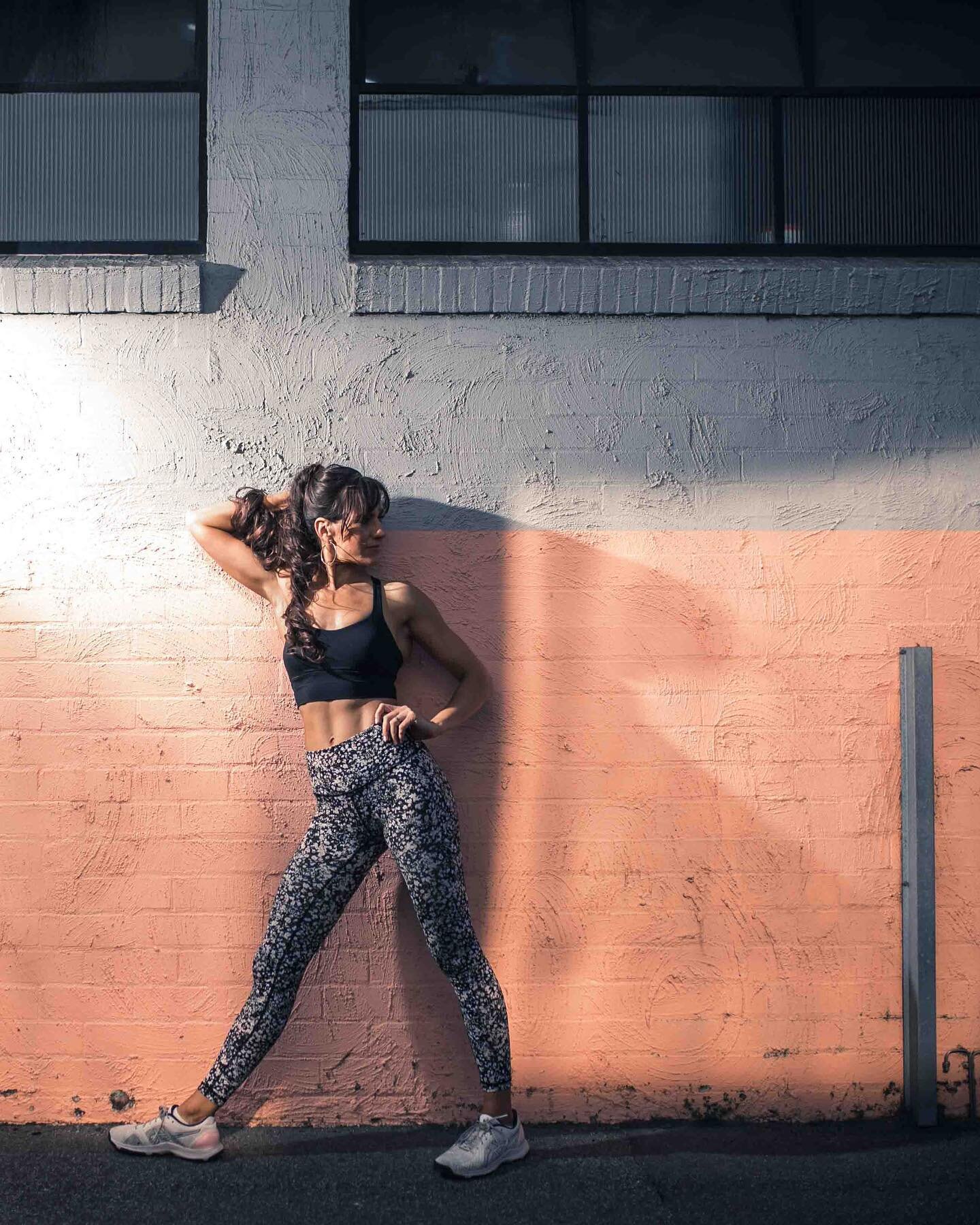 Hanging out in Richmond with @royalecreator 📸
.
.
.
.
.
.
#fitness #gym #weighttraining #pilates #dancer #passista #samba #sambadancer #fitwomen #strengthtraining #gotothegym #resistancetraining #fitnessmotivation #pilatesinstructor #sambateacher #m