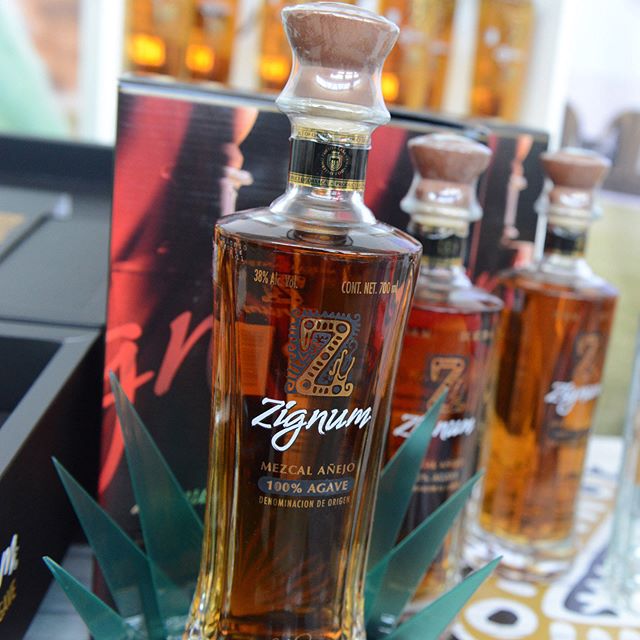 Pure agave nectar by @zignummezcalusa