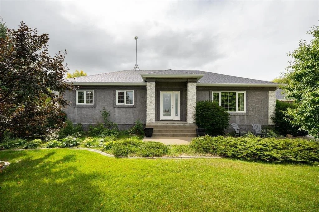 444 NANTON ROAD