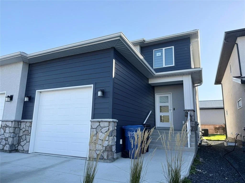 98 RED PINE DRIVE