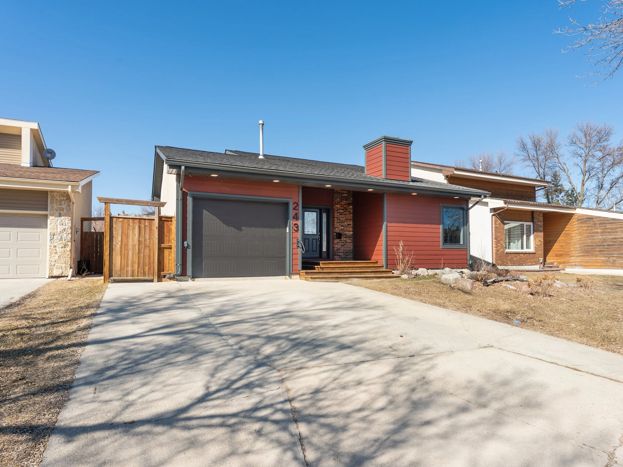243 RUTLEDGE CRESCENT