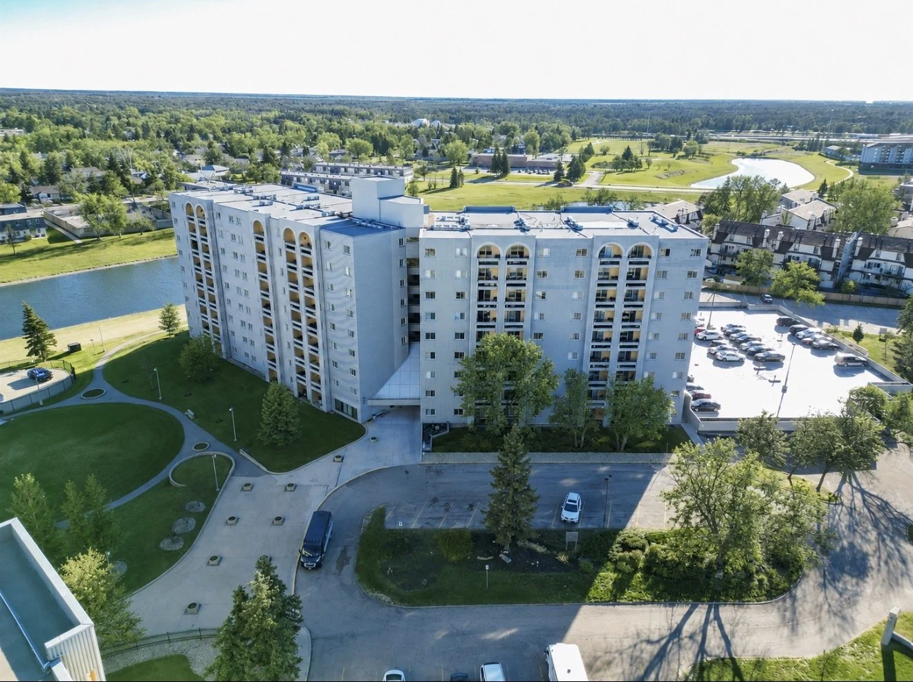 101-3030 PEMBINA HWY