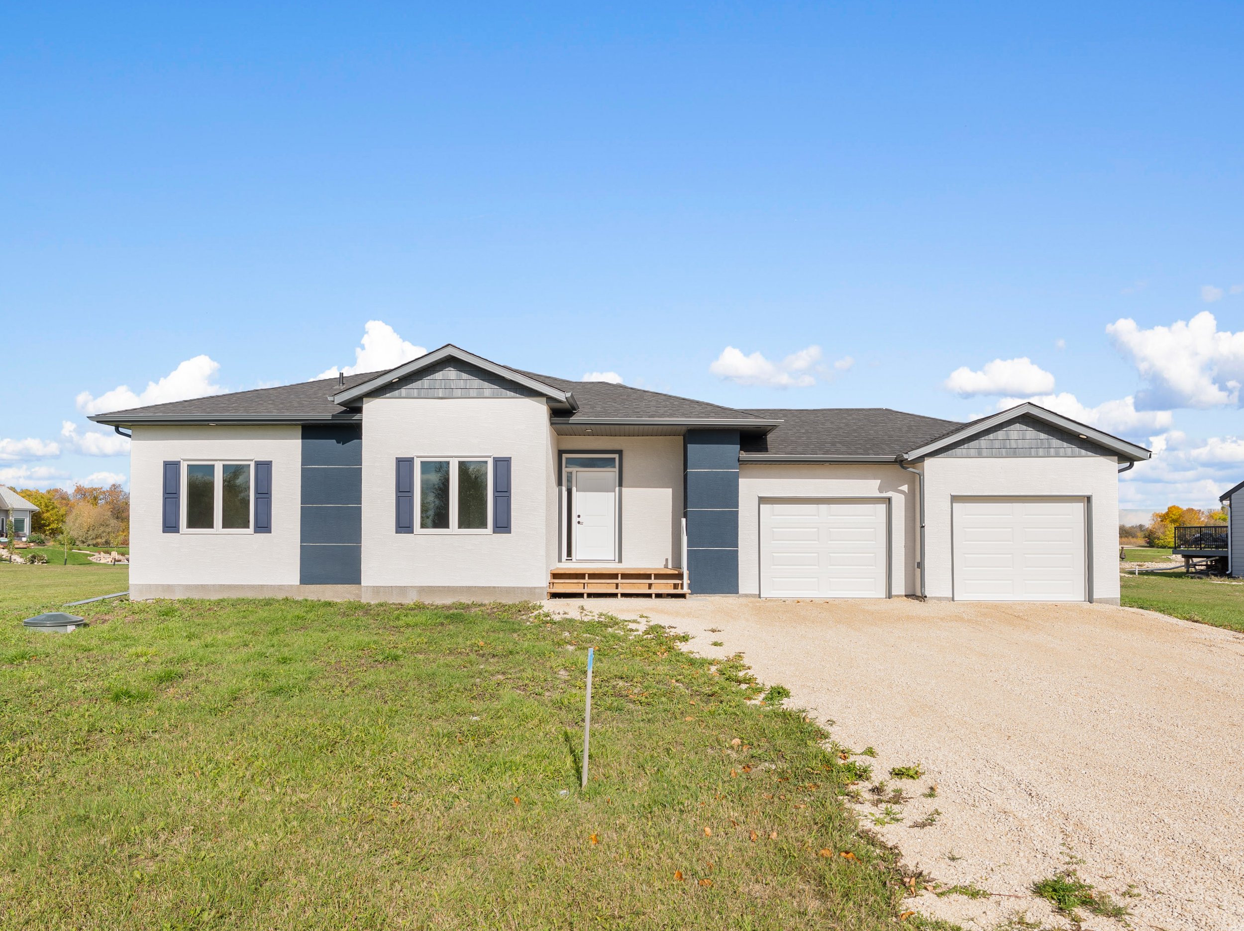 84 LAKE ESTATE DRIVE