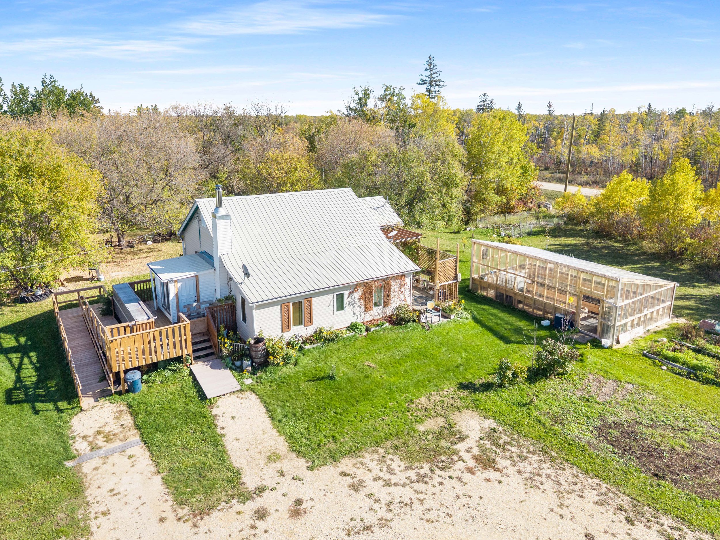105003 16 E AVENUE