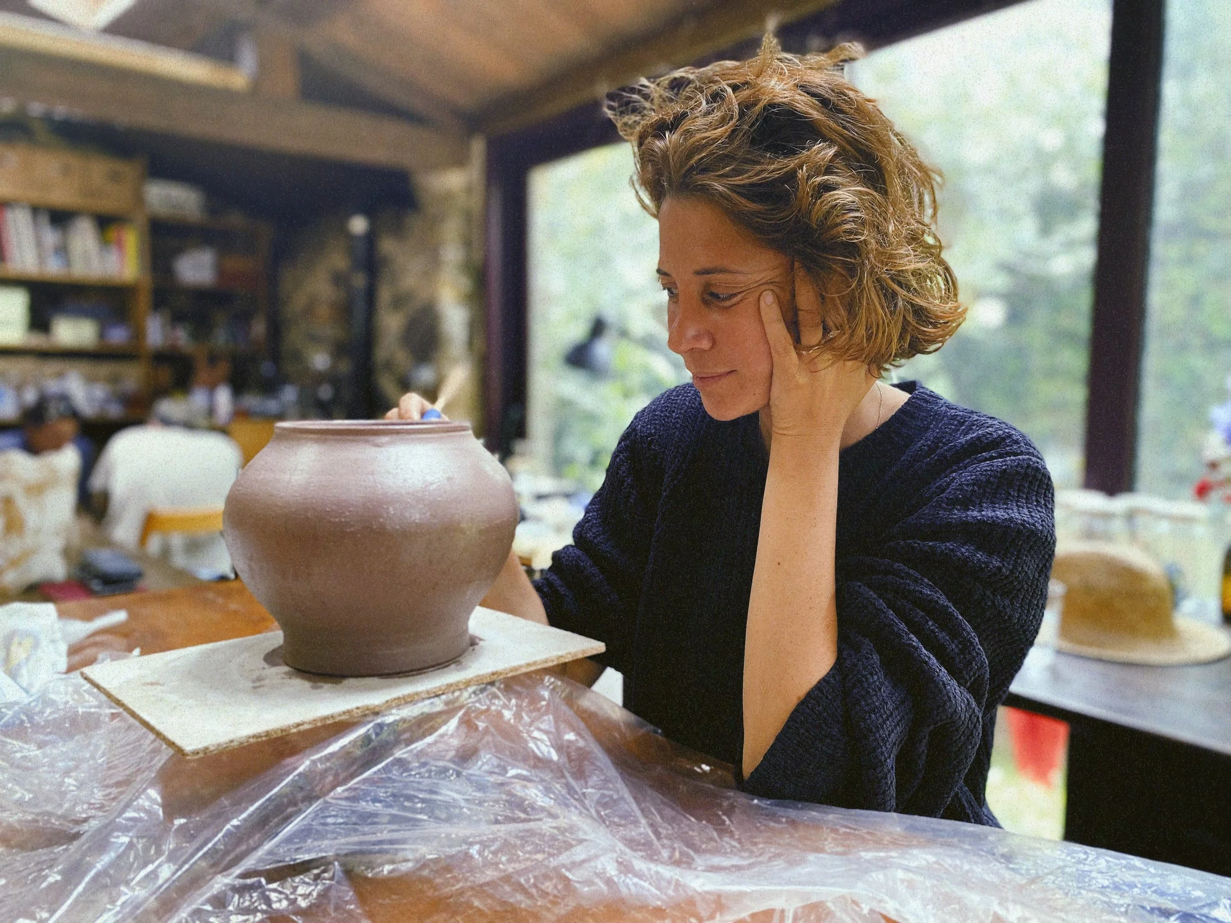 CLARA HOLT · Ceramics · Printmaking · Milan (Italy)