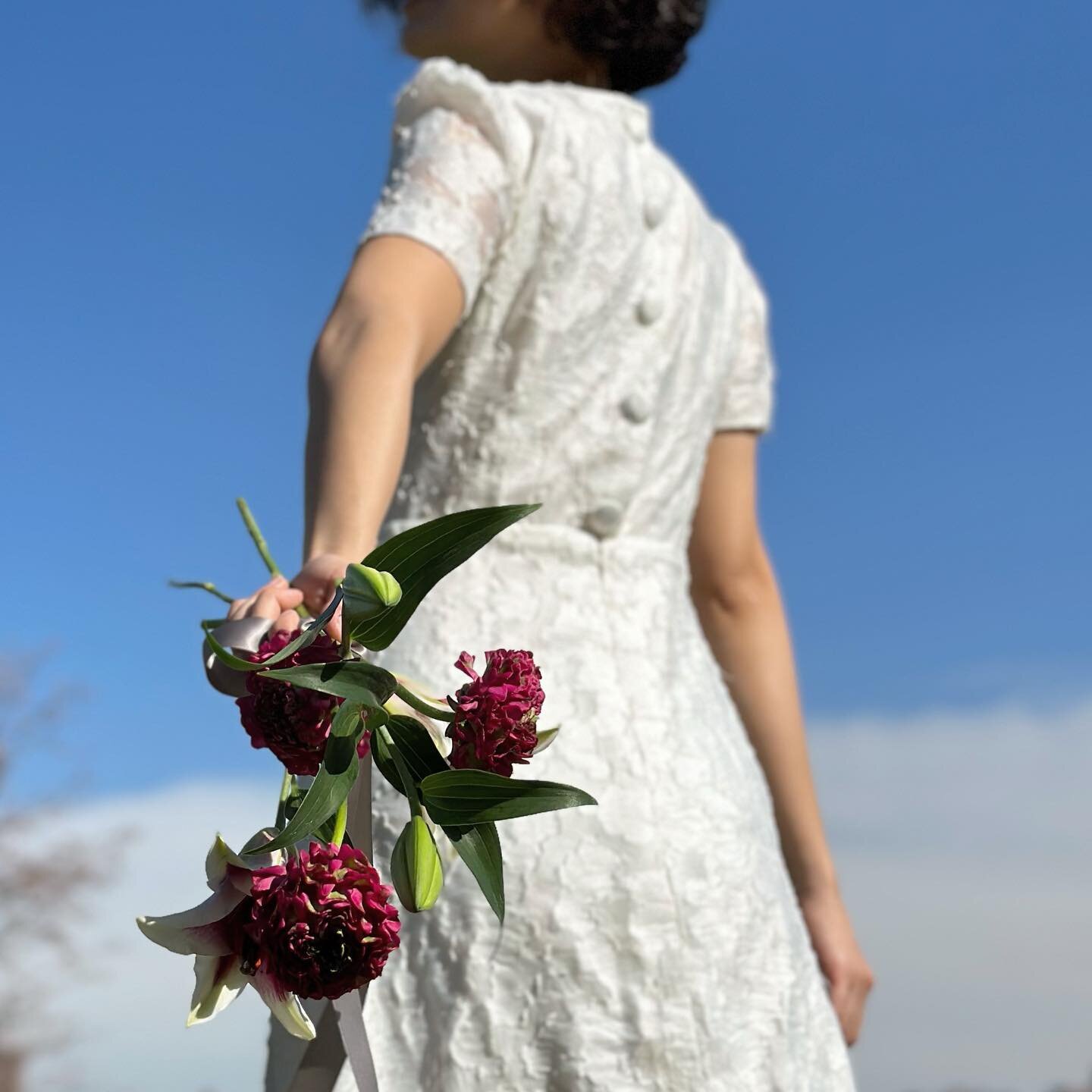 Yes, finally spring is here🌸
.
#weddingbouquet #snapbouquet
#nyweddingflower #njweddingflower #weddingflower #events #뉴저지웨딩플라워 #뉴욕웨딩플라워 #이벤트 #웨딩부케 #springishere #weeknedvibes