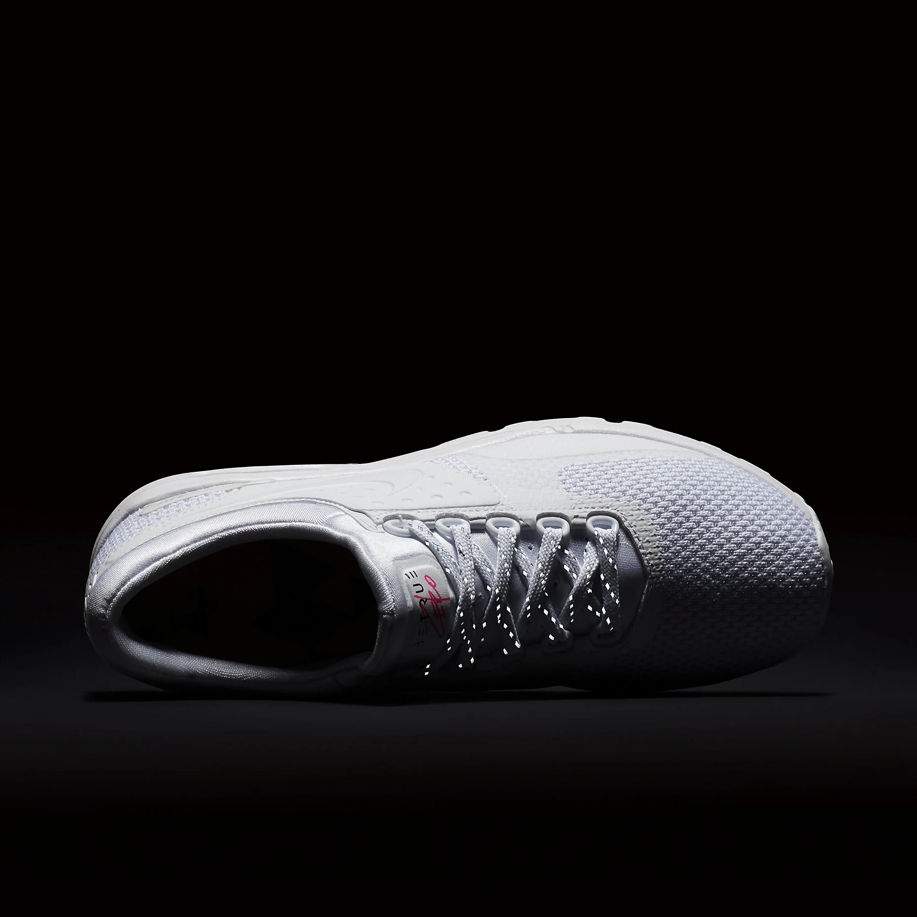 W-NIKE-AIR-MAX-ZERO-QS-863700_101_G_PREM.jpg