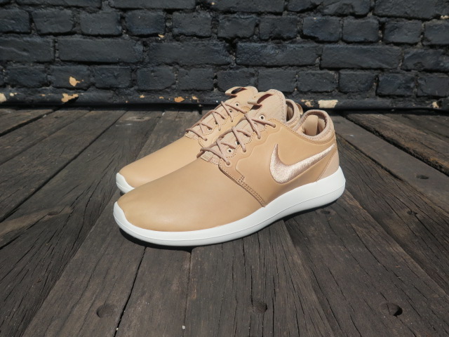 Nikelab Roshe Two Leather Premium