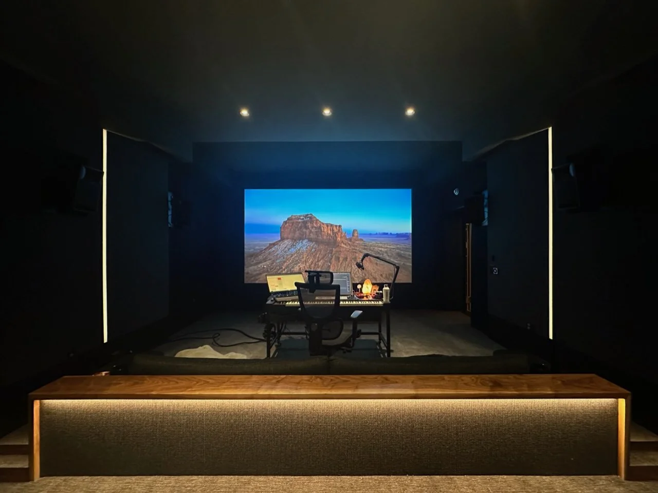 The Roost Studio - Studio City