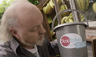 Stoptober_Bill_Bailey.gif