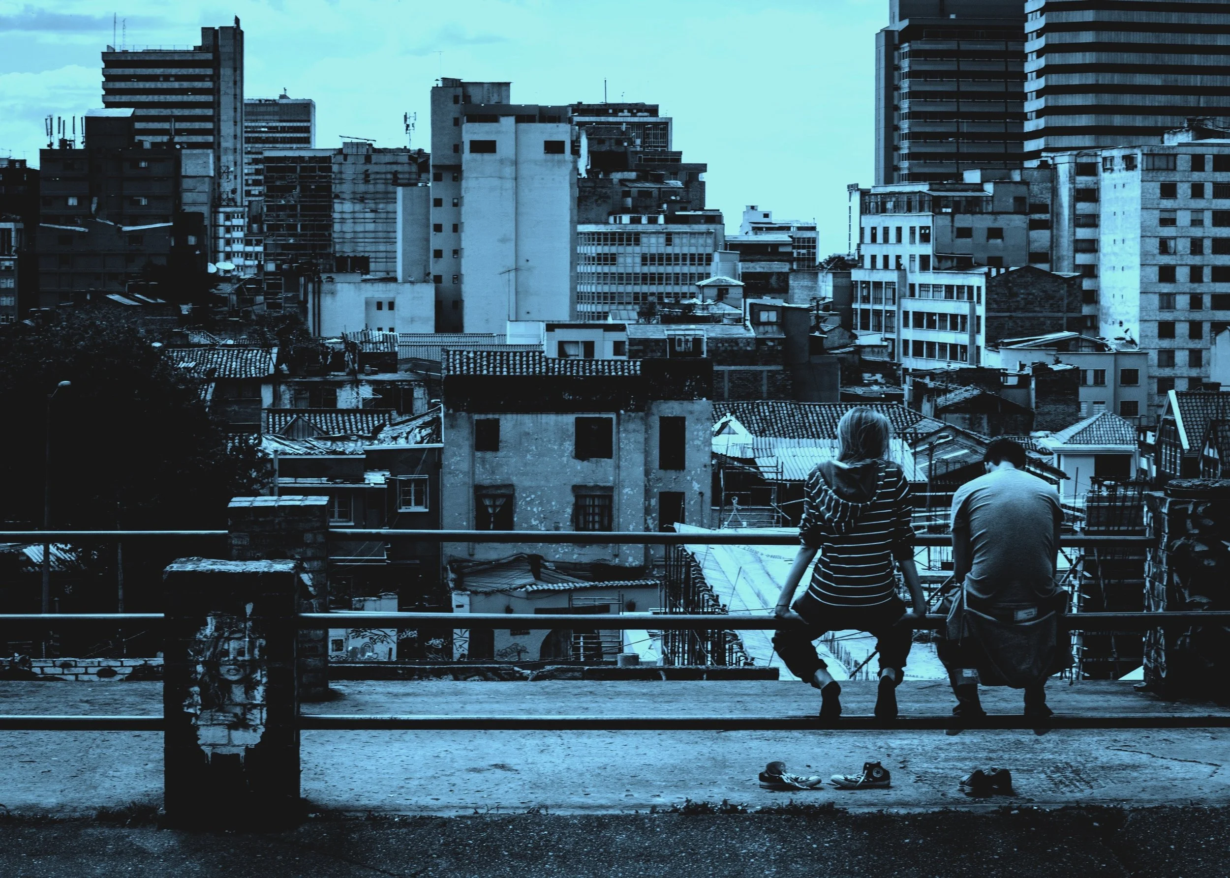 2people_buildings.jpeg