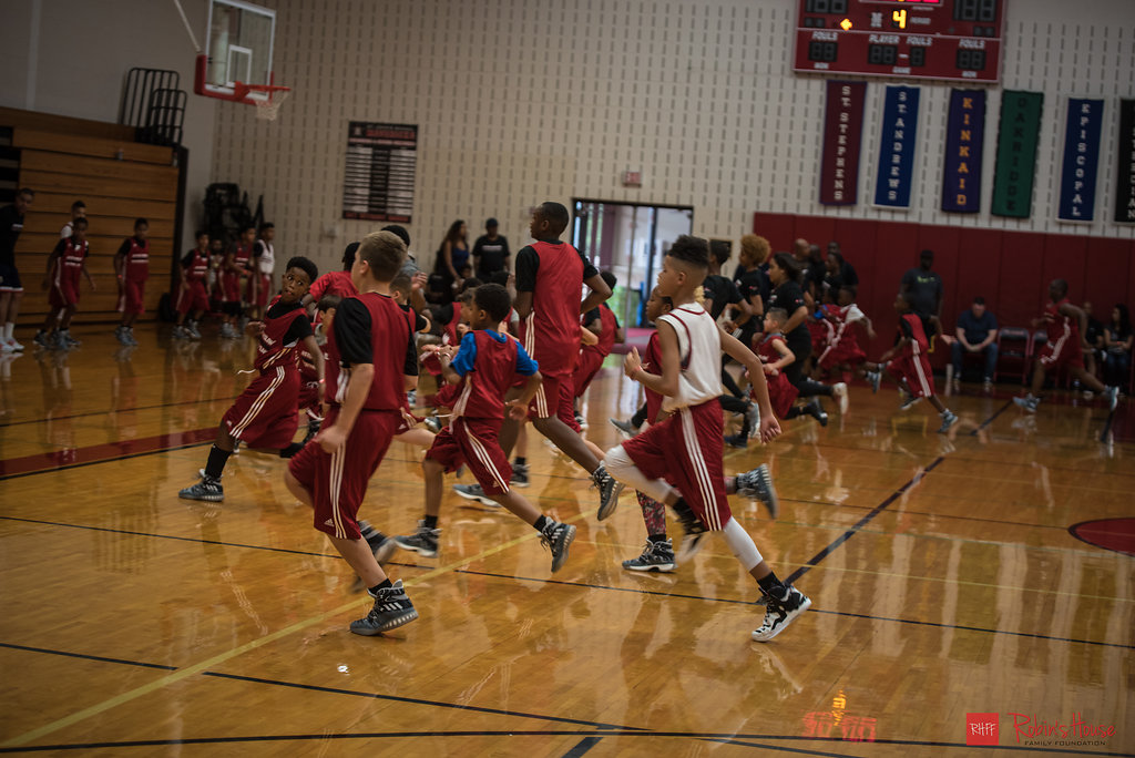 rhff_basketball_clinic_sunday-3.jpg