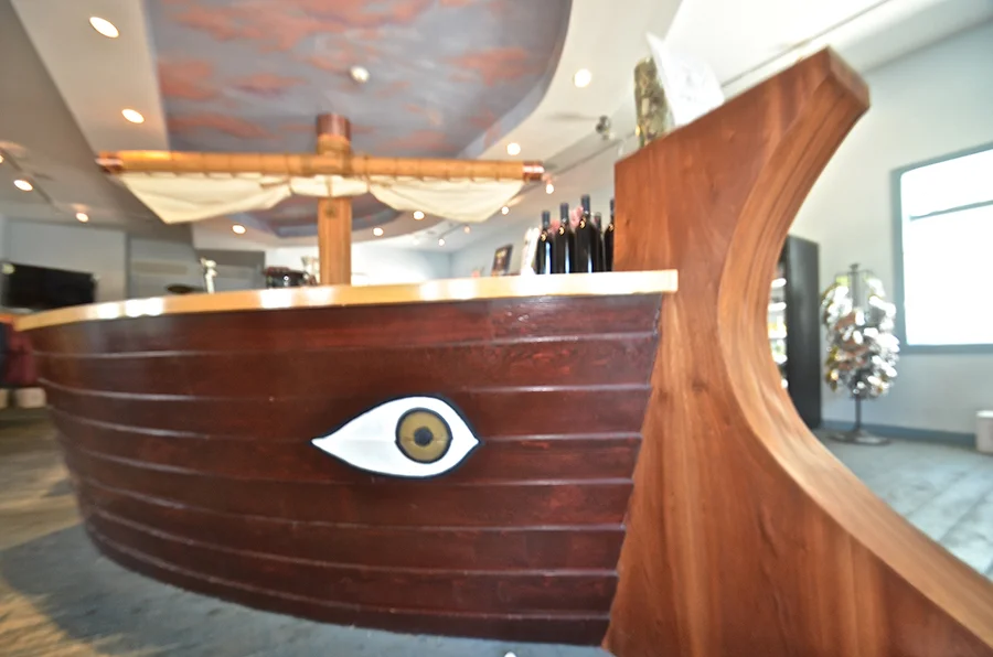tastingroom-7.jpg