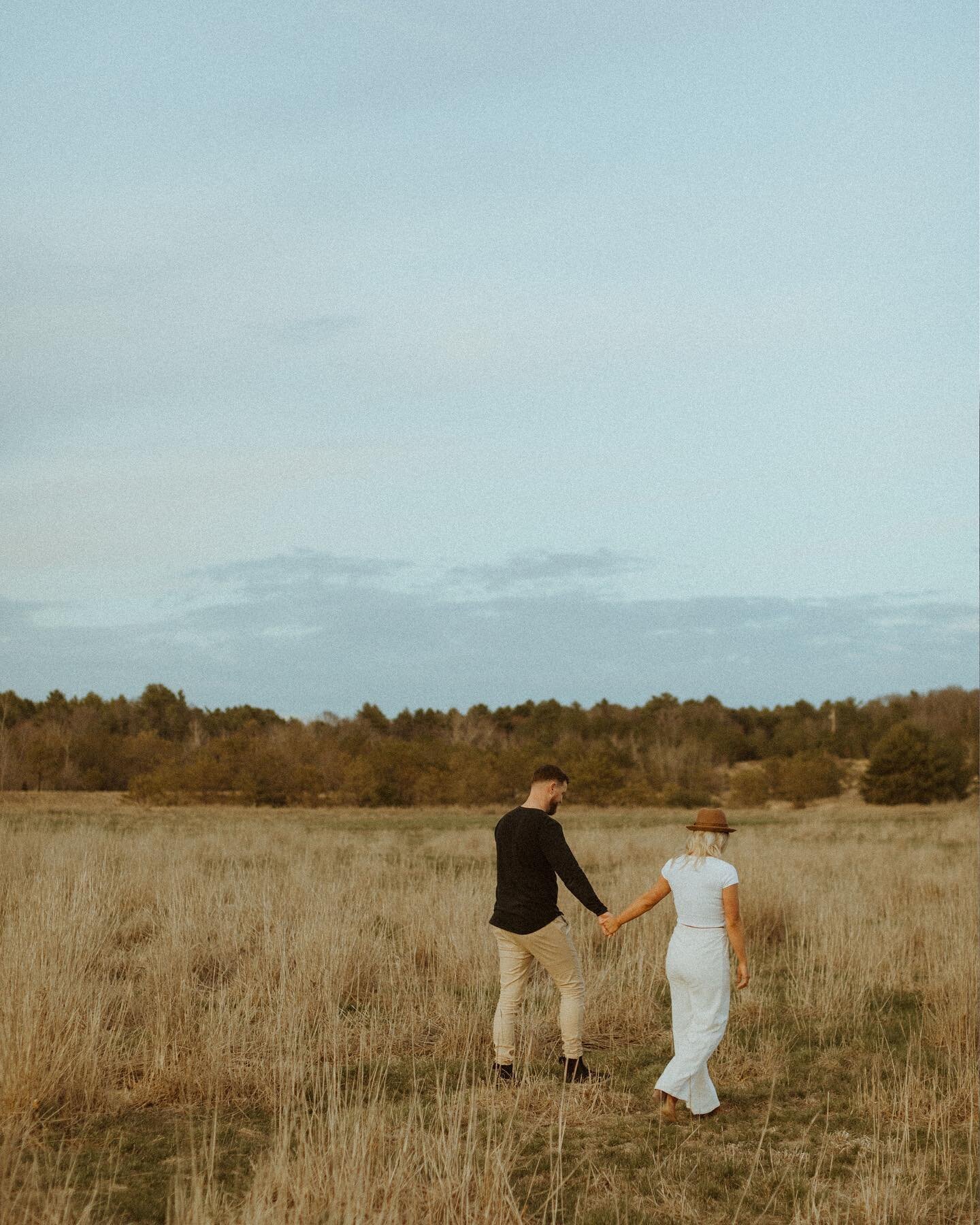 are you team &ldquo;perfectly in focus photos&rdquo;? or team &ldquo;blur&rdquo;?

ALSO - did you guys see my story today?! check it out to see my newest business adventure 🥰