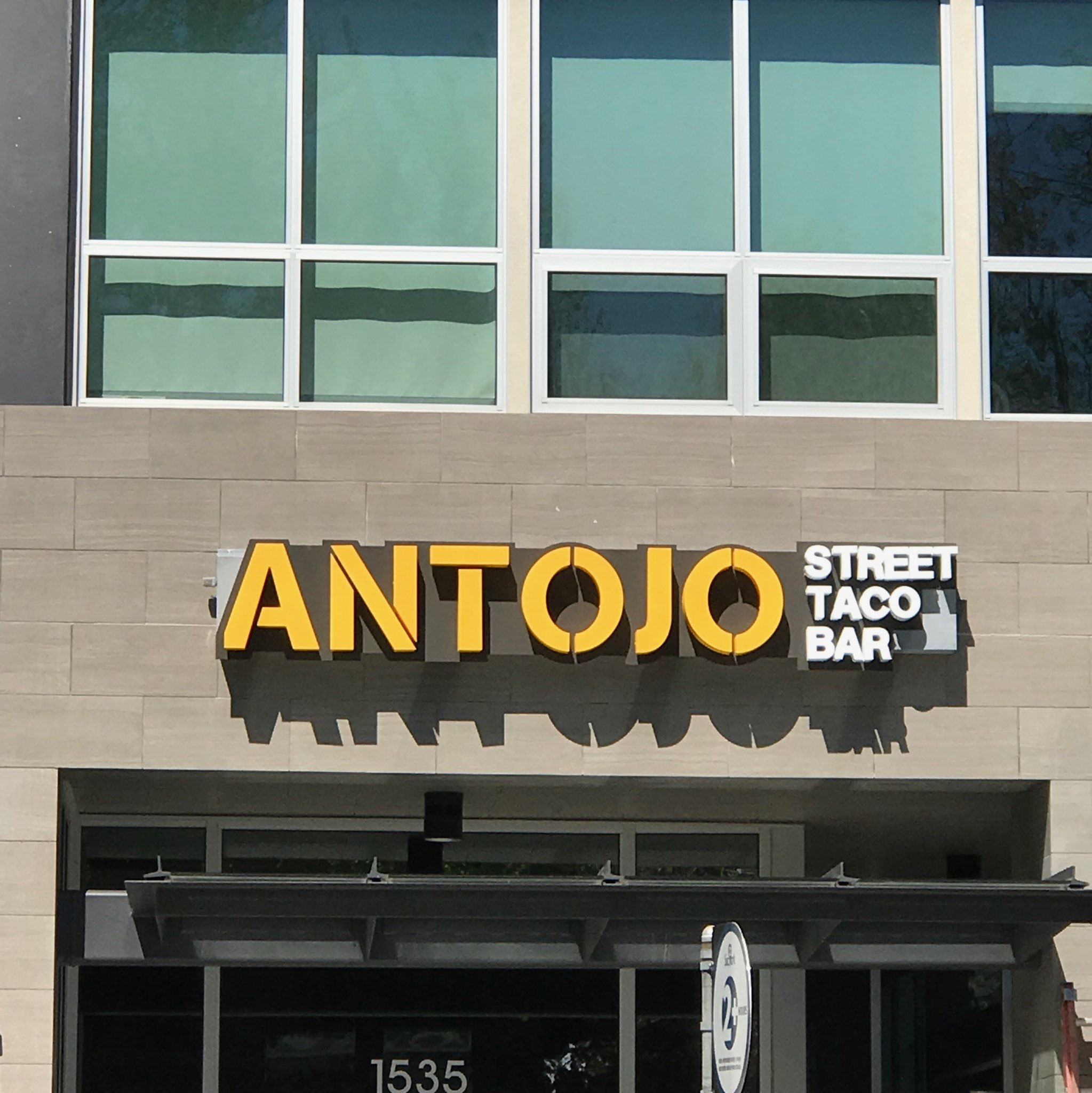 Antojo Street Taco Bar
