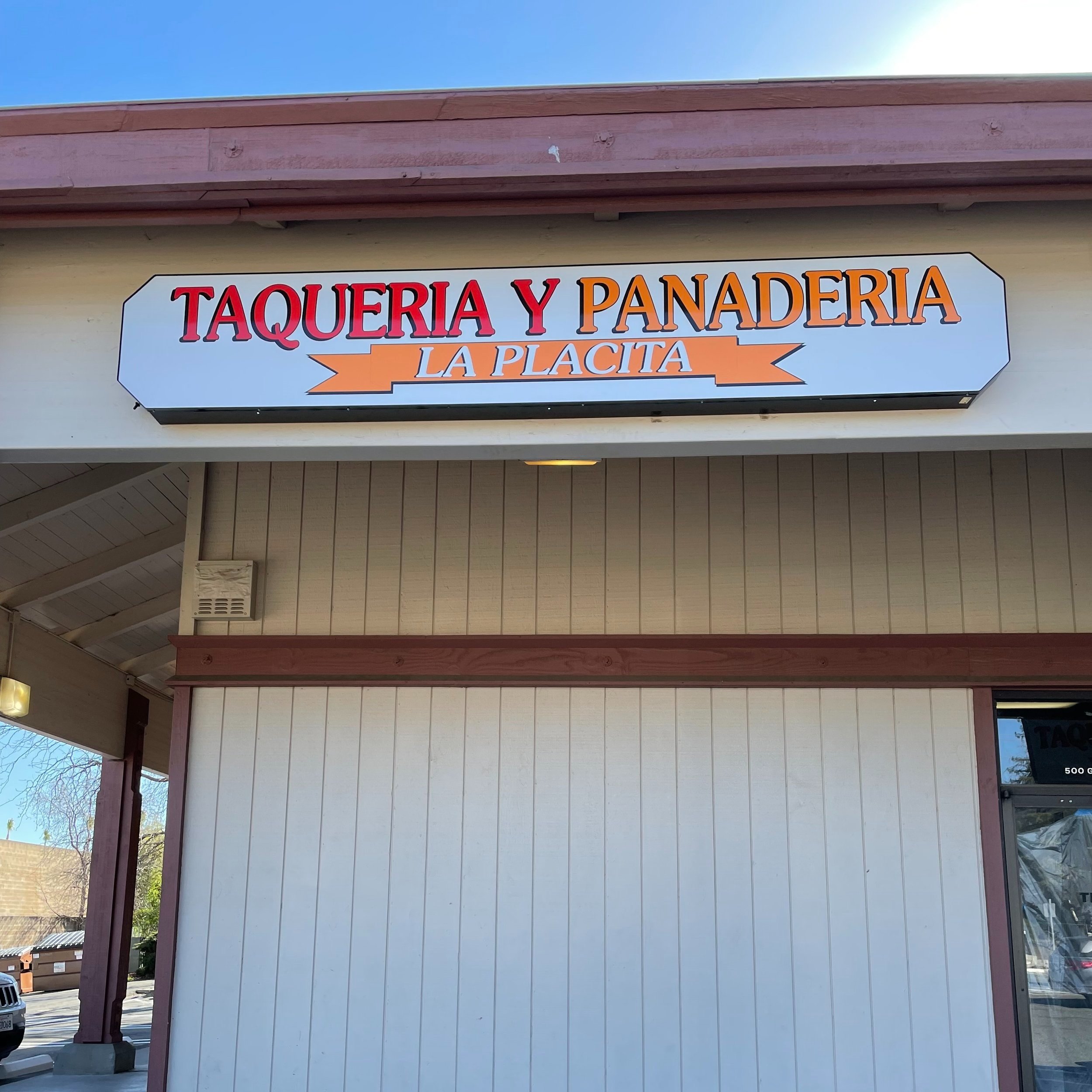 Taqueria Y Panaderia La Placita