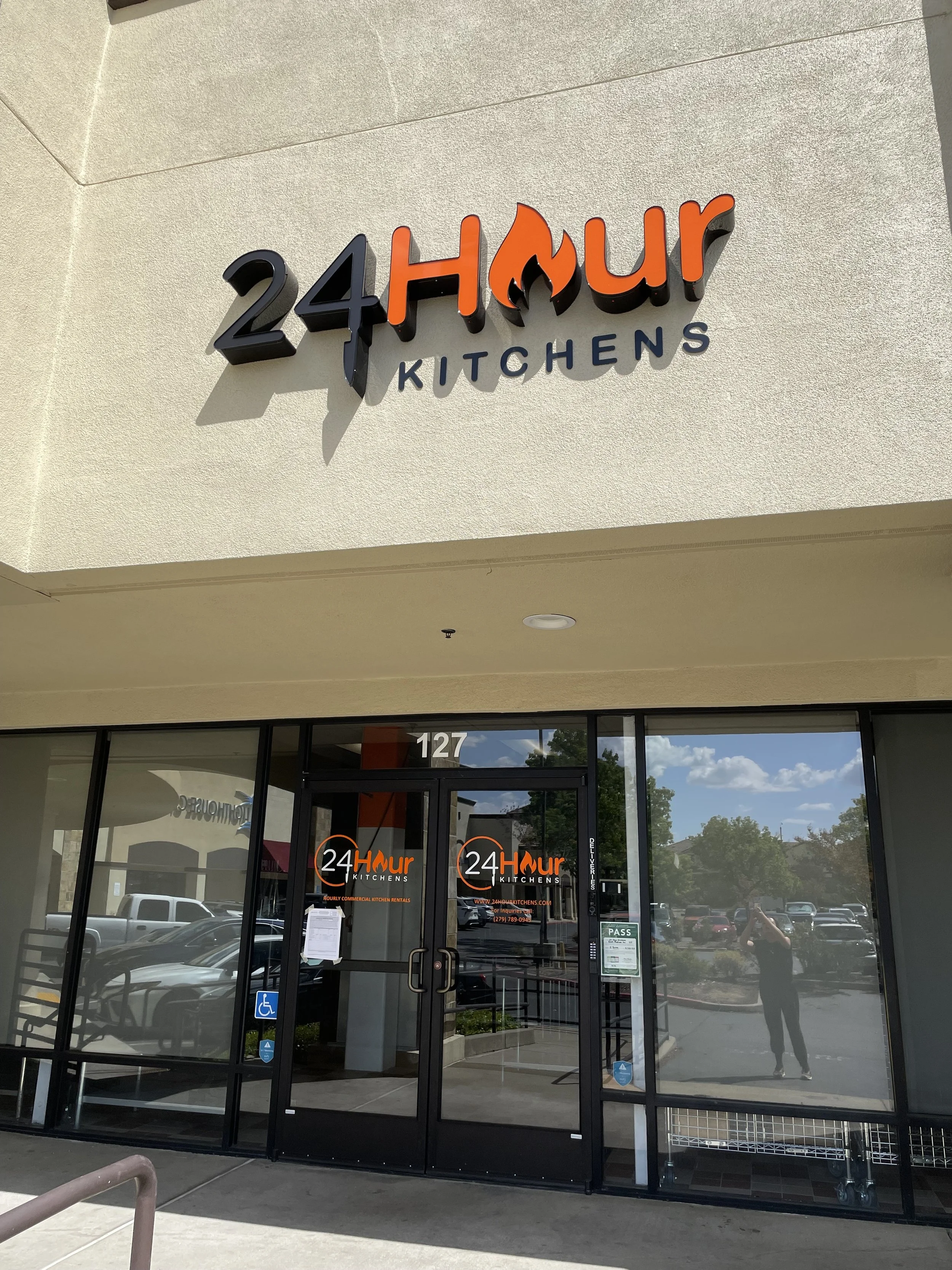 24 Hour Kitchens - Fair Oaks