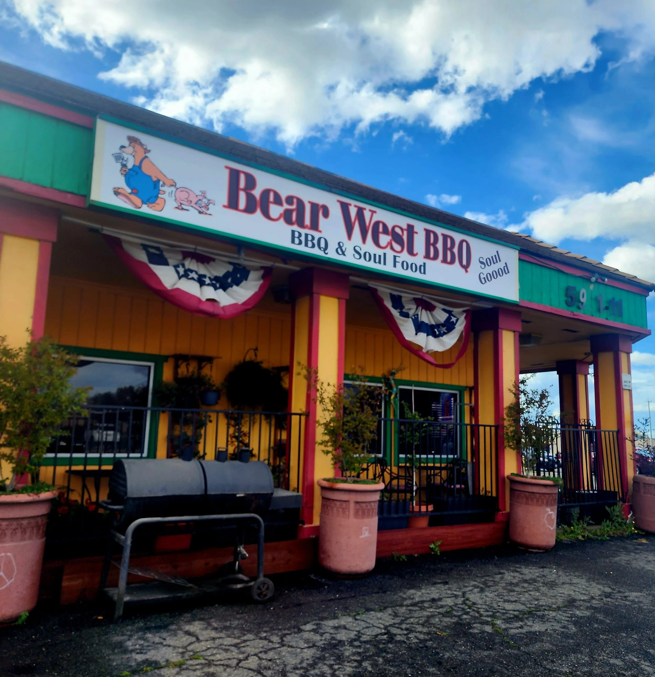 Bear West BBQ &amp; Soul Food
